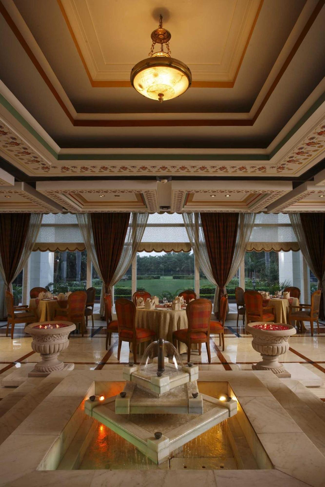 Jaypee Palace Hotel Agra  Eksteriør billede