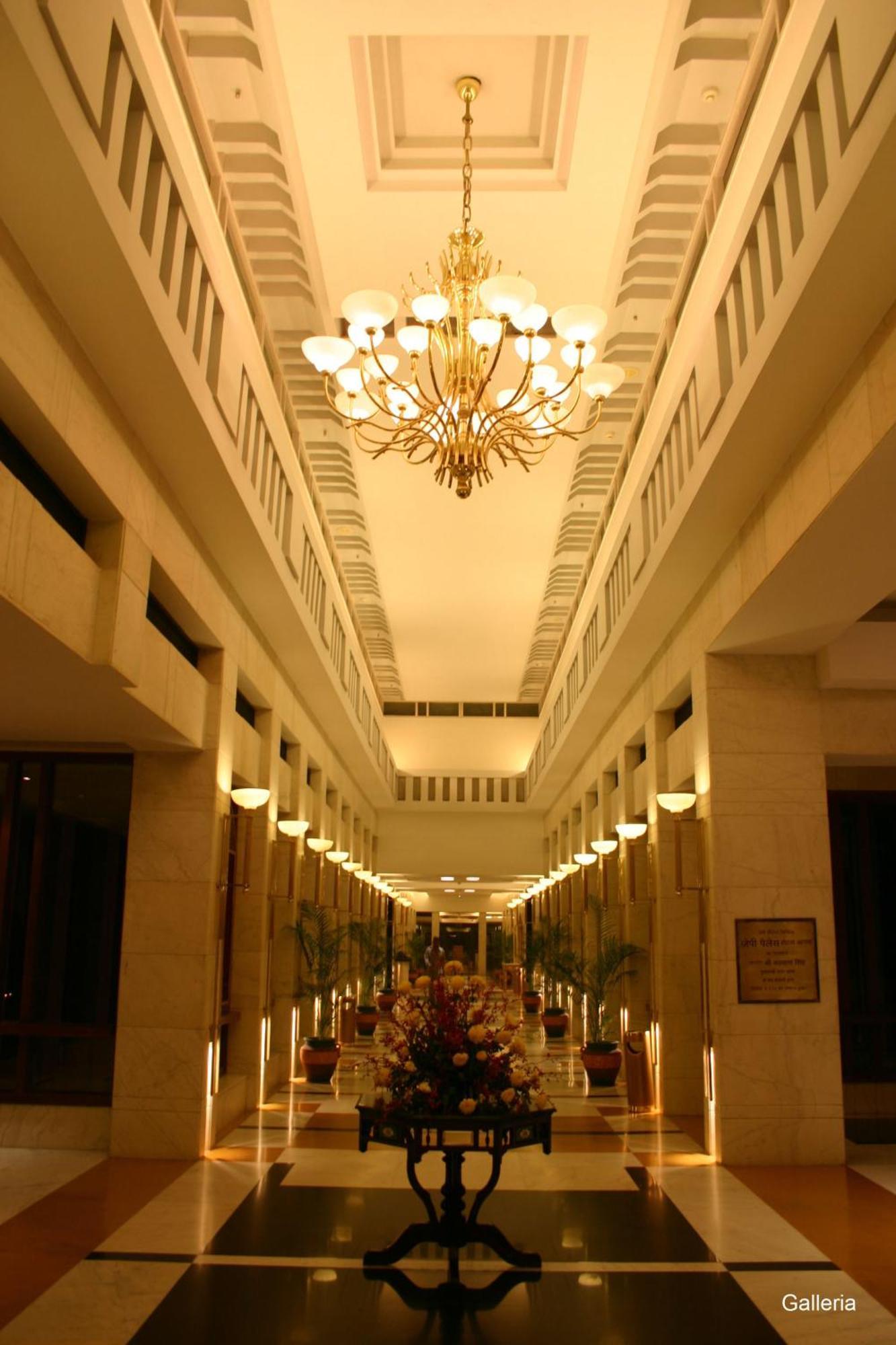 Jaypee Palace Hotel Agra  Eksteriør billede